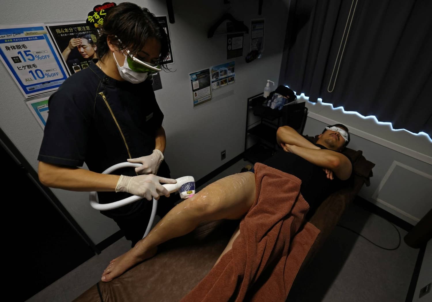 Japanese Men Embrace Hair Removal Amidst Summer Heat