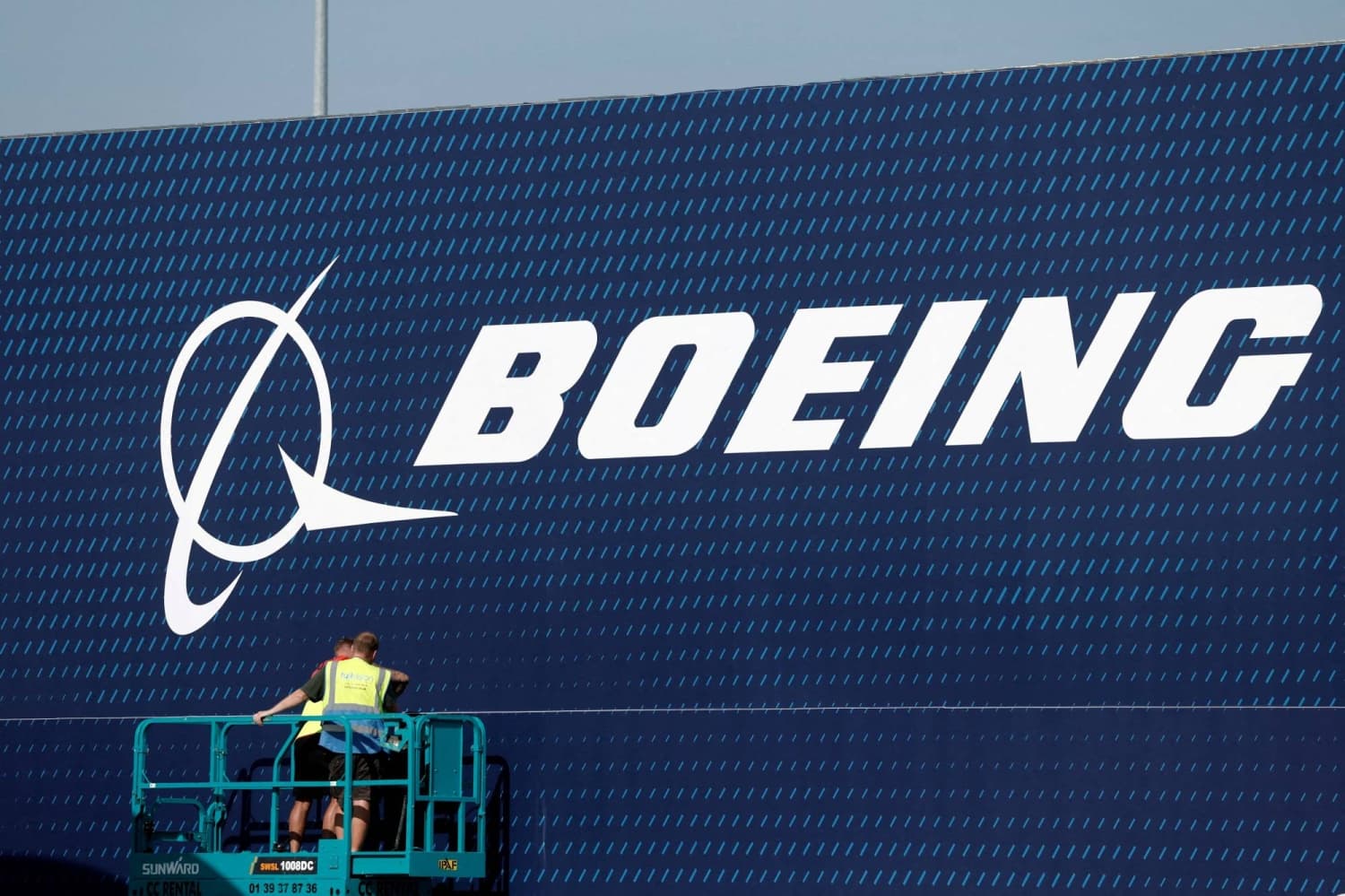 Prospects Dim for New Boeing Aircraft Deal at U.S.-China Summit, Sources Indicate
