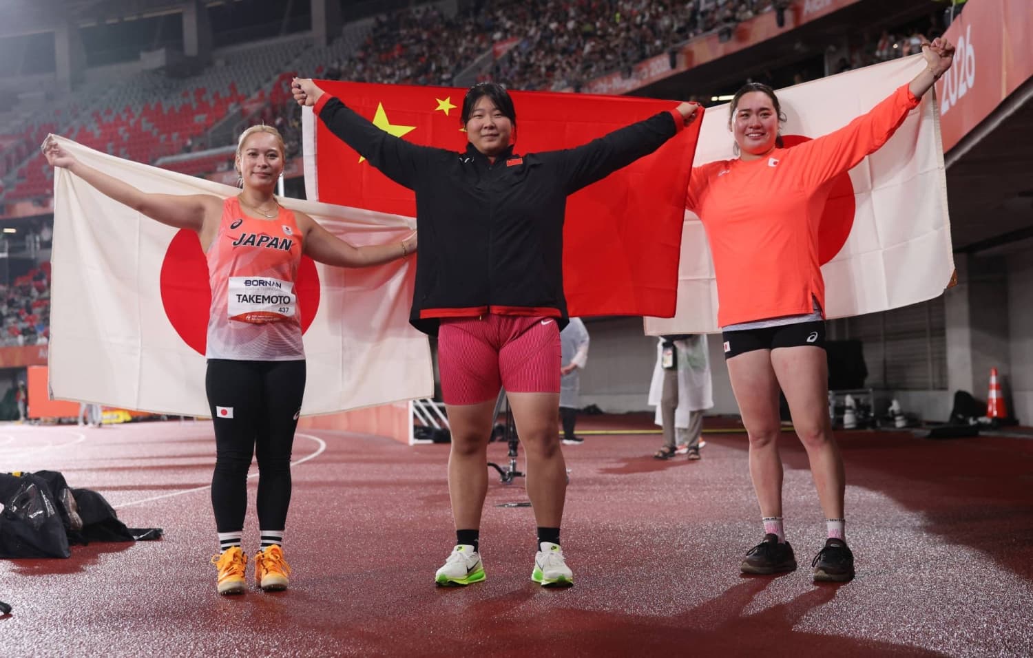Yan Ziyi Sets Games Record with Single Throw at Asian Games