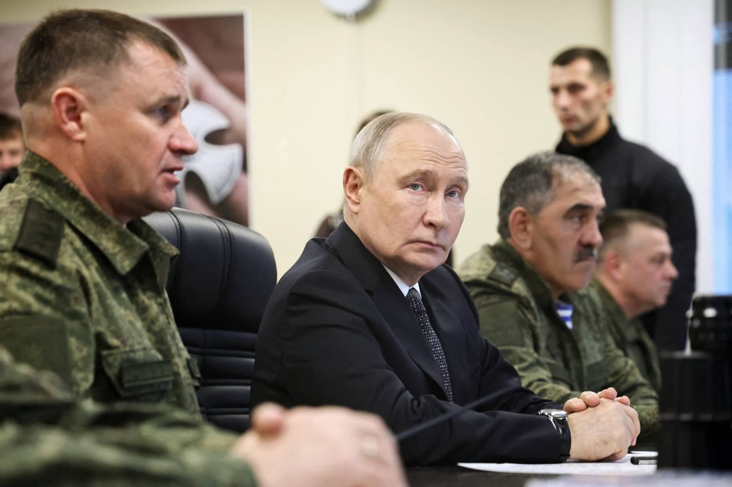 Putin warns that Russia may 'cease to exist' if faced with defeat