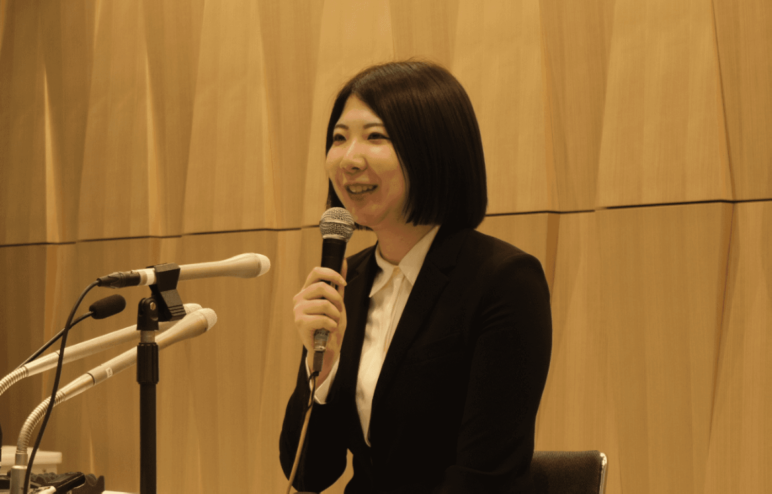 Tomoka Nishiyama to Become First Woman in Regular Shogi Professional Ranks