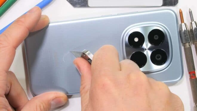 Türkiye'de de satışa sunulan Redmi Note 15 Pro+ 5G, zorlu sağlamlık testine girdi [Video]