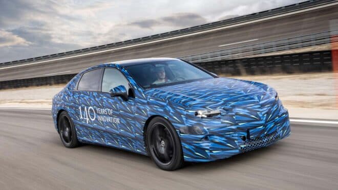 Tamamen elektrikli yeni Mercedes-Benz C-Class, 700 km’den fazla menzille geliyor