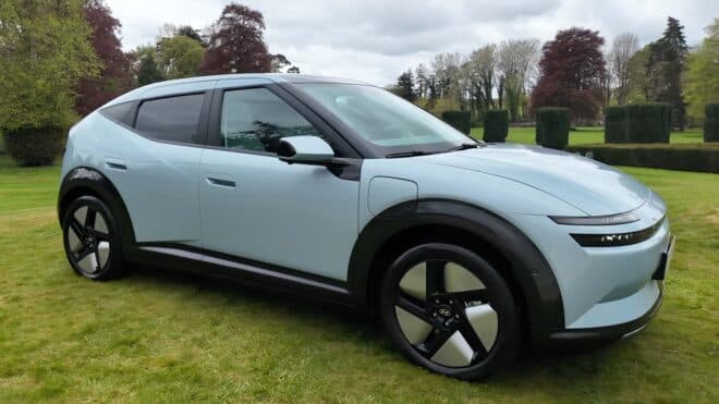 Türkiye’de üretilecek Hyundai IONIQ 3’ün standart versiyonu için ilk inceleme videoları paylaşıldı