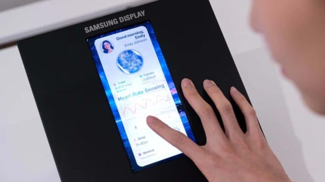 Samsung, iddialı özelliklere sahip yeni akıllı telefon ekranları geliştiriyor