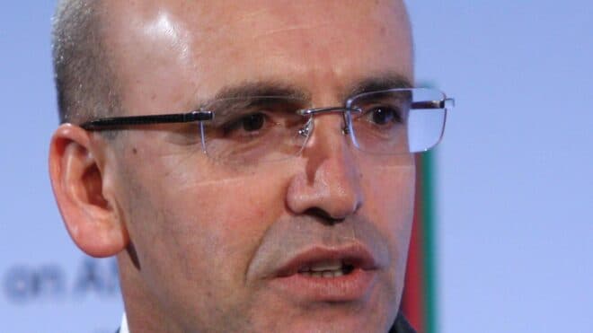 Mehmet Şimşek: "Google, Microsoft, Apple gibi teknoloji devleri Orta Asya, Orta Doğu, Kuzey Afrika ve Balkanlar'ı Türkiye'den yönetsinler istiyoruz."