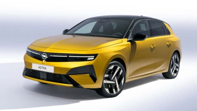 Yenilenen Opel Astra Türkiye’de satışa sunuldu