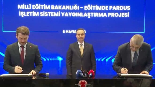 TÜBİTAK ile Milli Eğitim Bakanlığı arasında "Eğitimde Pardus İşletim Sistemi Yaygınlaştırma Projesi" sözleşmesi imzalandı