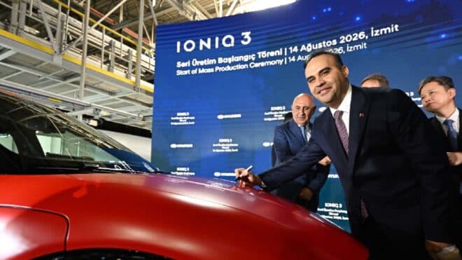 Sanayi Bakanı, Türkiye'de üretilecek Hyundai IONIQ 3 hakkında bilgi verdi