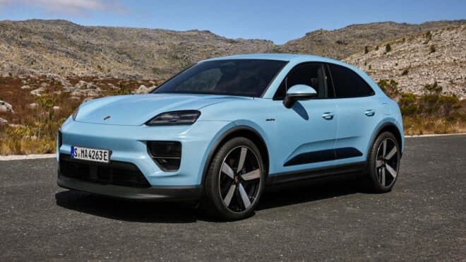 Porsche, elektrikli 911'i rafa kaldırdı, benzinli Macan'ı geri getiriyor