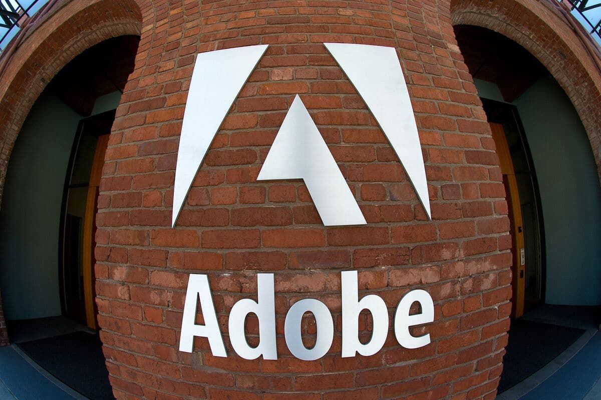 Adobe Shares Decline Following CFO Departure; Lennar Stock Drops on Weak Forecasts