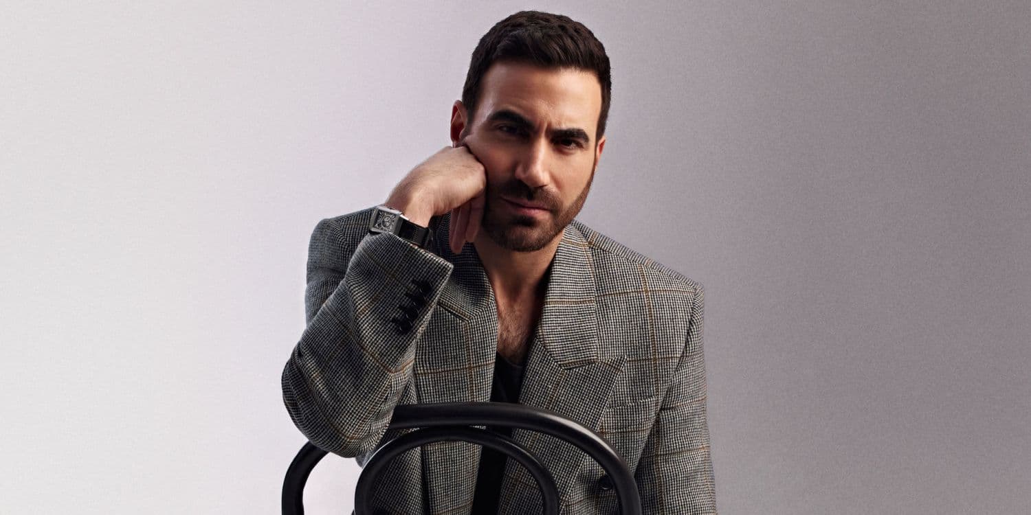 Brett Goldstein'in yeni romantik komedisi Escorted onaylandı