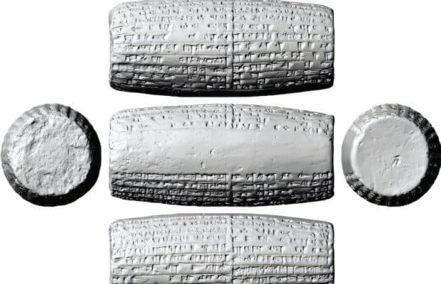 Bu Silindirler, II. Nebukadnezar'ın Zigguratı Onarmasını Anlatıyor