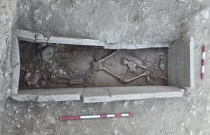 Antalya'da 2.400 Yıllık Güreşçi Mezarı Bulundu