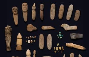 Peru'da 3.800 Yıllık Figürinlerin Bulunduğu Adak Keşfedildi