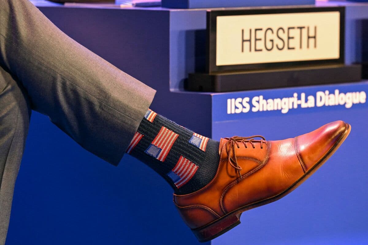 Hegseth Advocates Silence on Taiwan at Singapore Security Forum