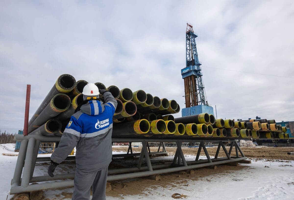 US Lets Waiver for Russian Oil Sales Expire Amid Global Supply Concerns