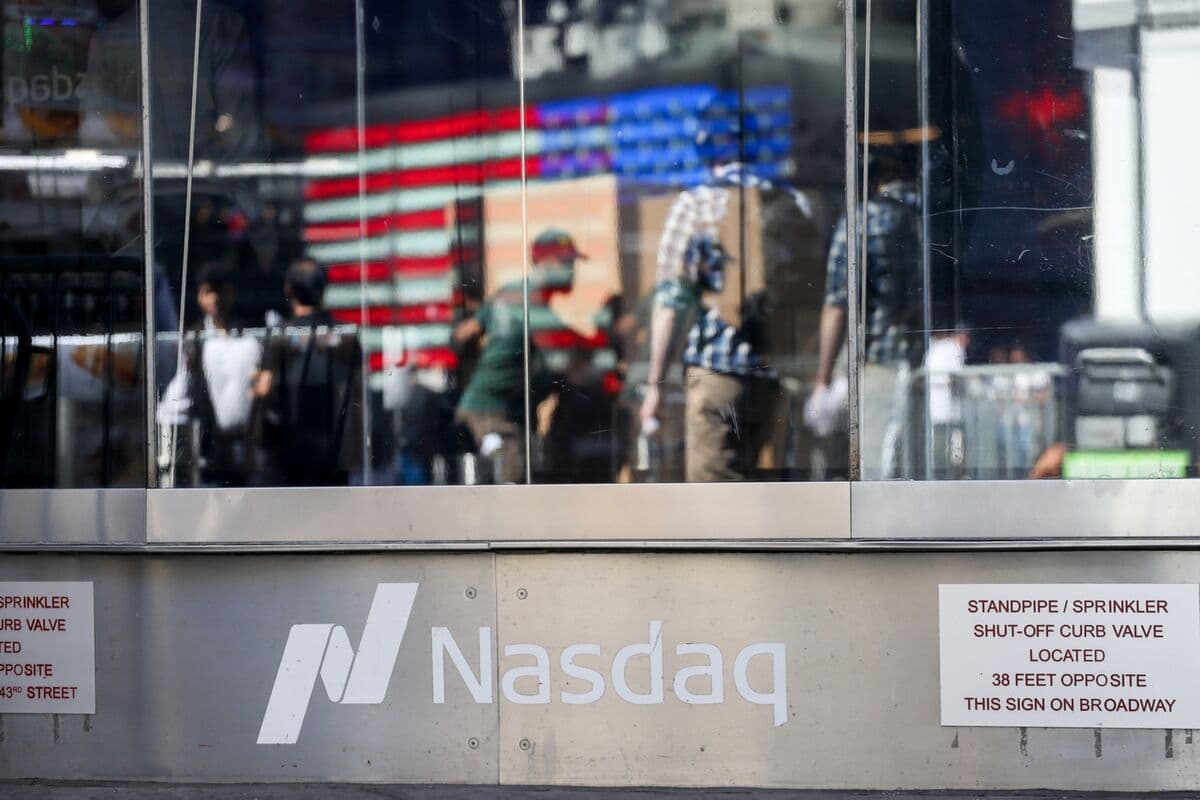 Tech Stocks Expected to Continue Rally as AI Spending Increases