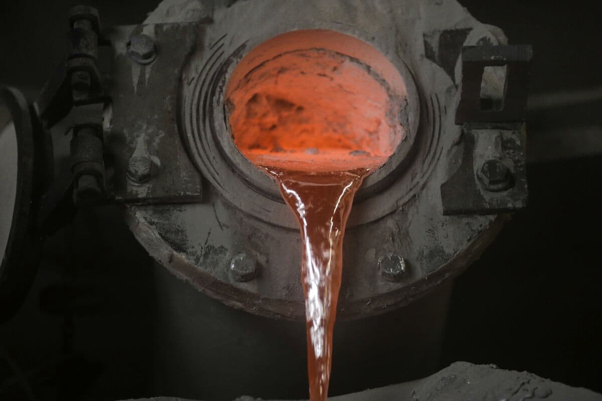 South32 Idles Mozambique Aluminum Smelter as Power Costs Bite