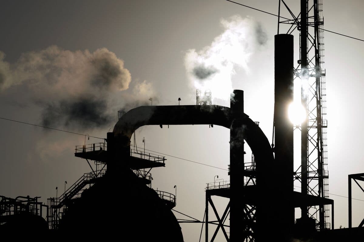 US Spot Petrochemical Prices Decline as Iran Premium Eases