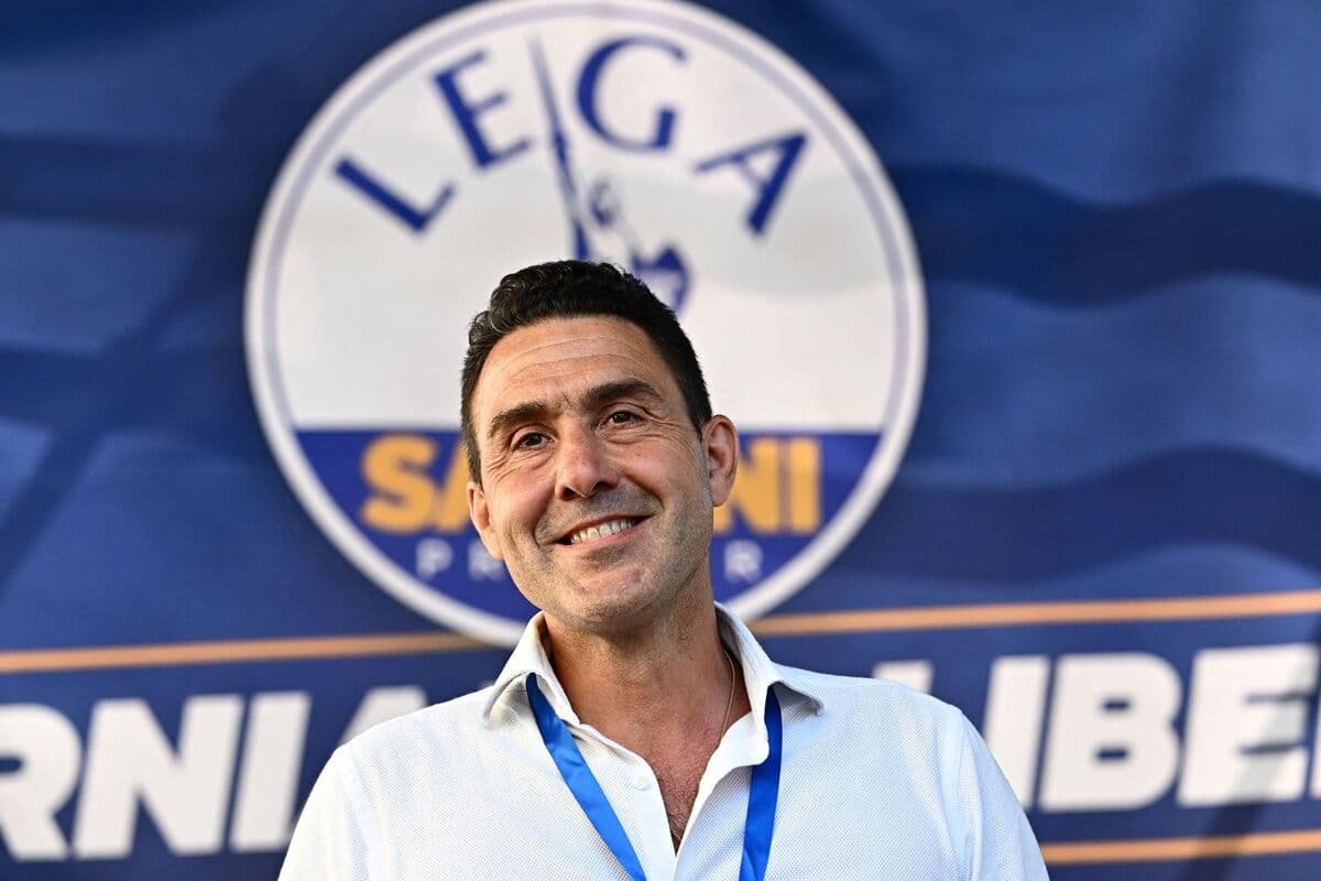 Italy's Far-Right Movement Transforms into Political Party, Challenging Meloni
