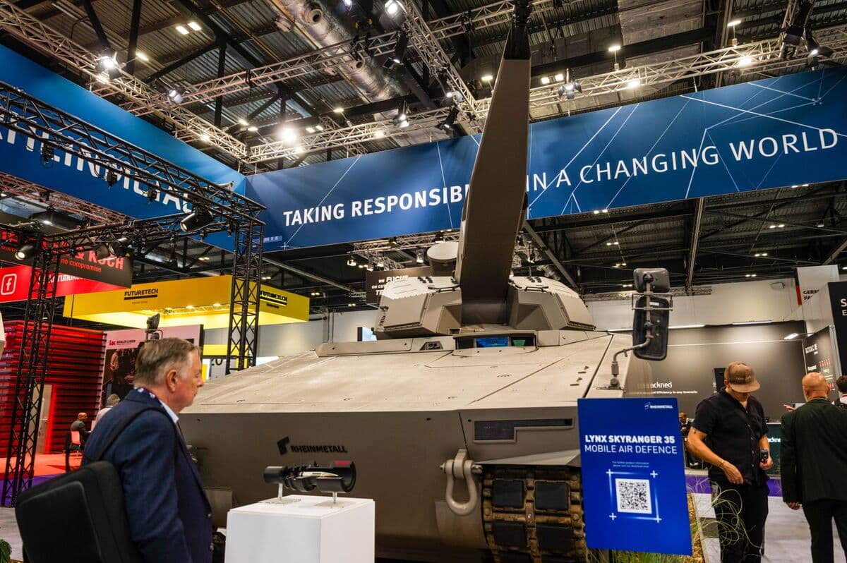 Rheinmetall to Launch First Public Bond Sale in Nearly 16 Years