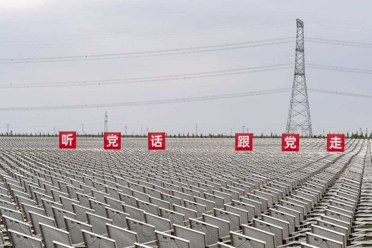 China Experiences Decline in Solar Installations for Fourth Consecutive Month