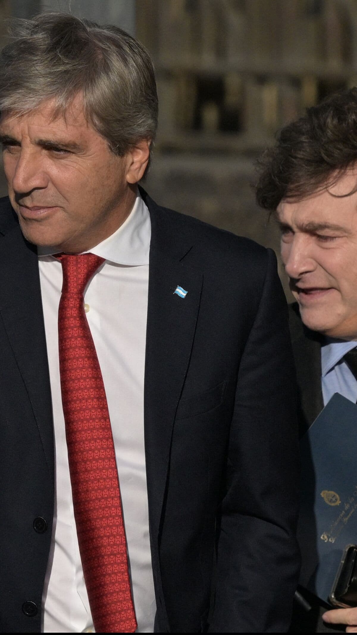 Argentina Secures Funding Below 7% by Avoiding Wall Street