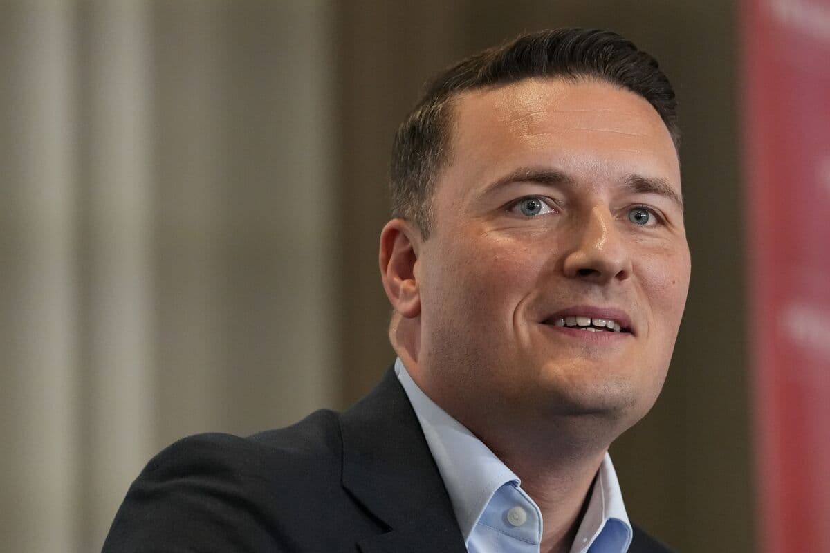 Wes Streeting Supports National Insurance Reduction and Increased North Sea Drilling