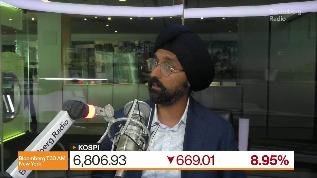 SK Hynix ADRs Decline Following Significant Selloff in South Korea