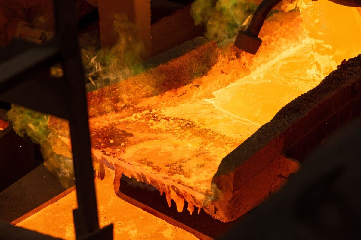 Base Metals Fall Amid US-Iran Tensions Impacting Demand Forecasts