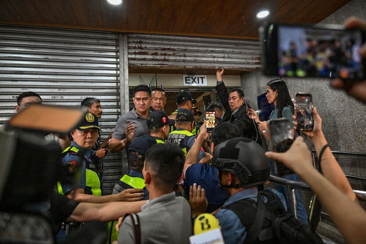 Philippine President Marcos Denies Government Involvement in Senate Gunshots Incident