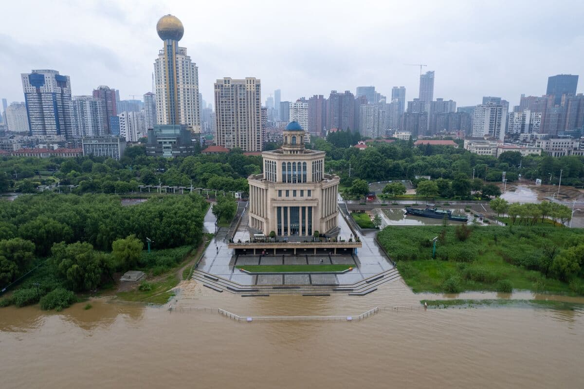 China's Agricultural Regions at Increased Flood Risk Due to Early Heavy Rains