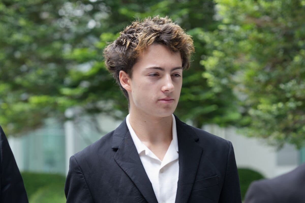 Singapore Court Delays Case of French Teen Charged with Vending Machine Incident