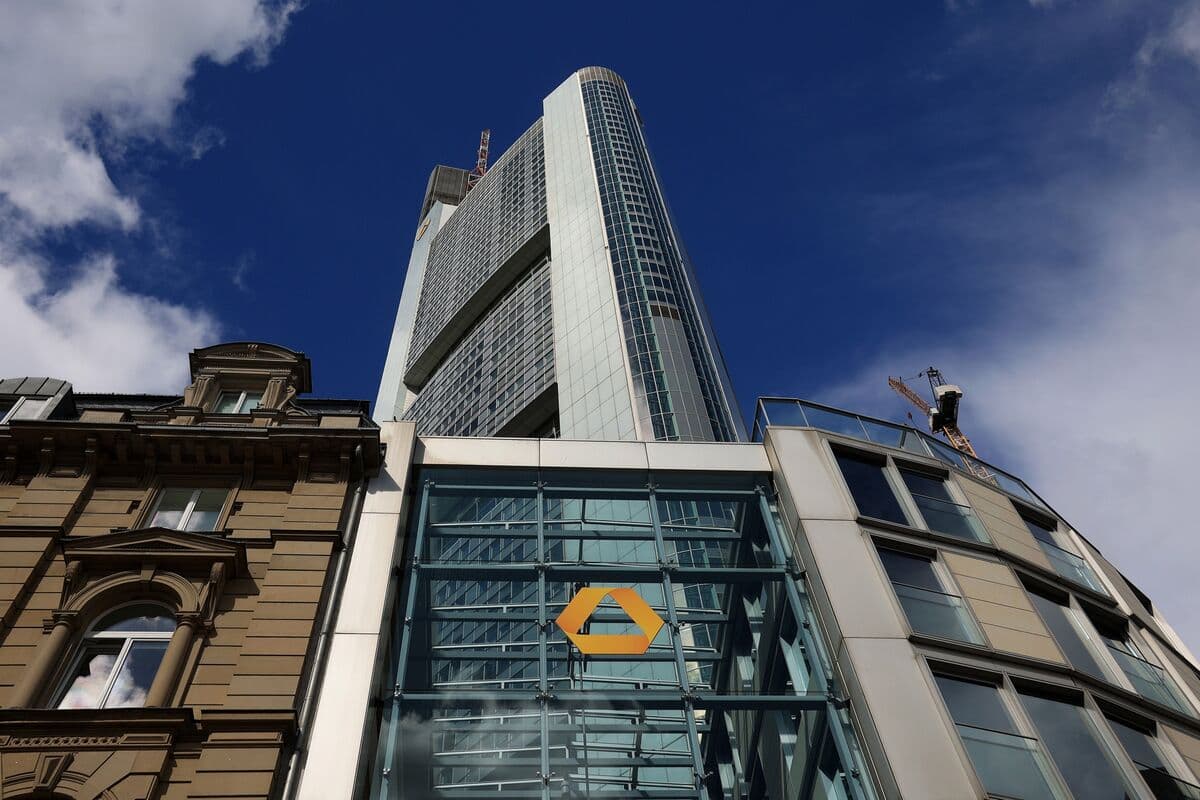 Commerzbank Dismisses UniCredit's €37 Billion Acquisition Offer as Insufficient