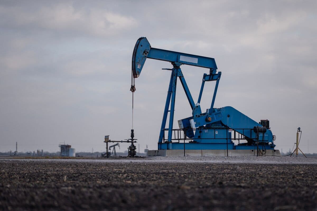 Retail Oil Traders Spark ETF Boom Amid Institutional Slump