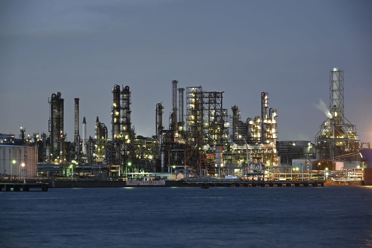 Eneos Holdings Acquires Chevron's Asian Oil Assets for $2.17 Billion