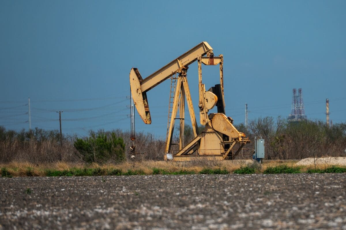 Oil Prices Stabilize as Israel and Iran Agree to Cease Hostilities
