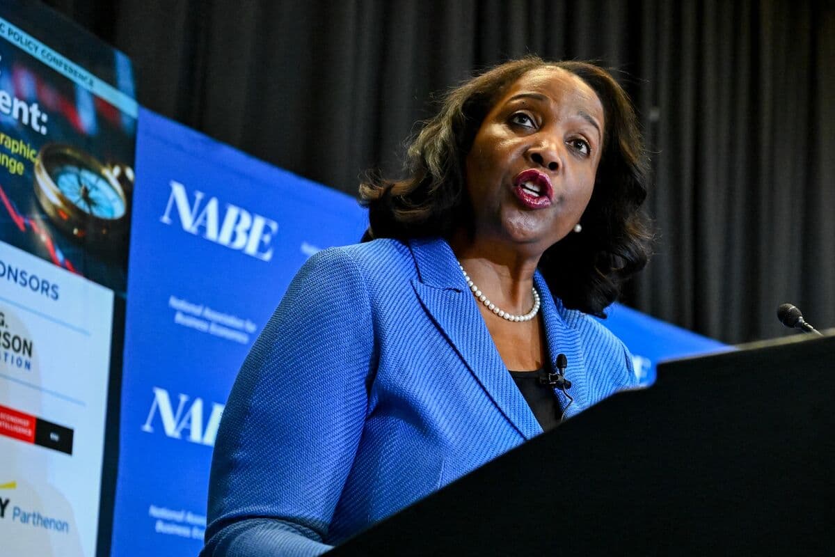 Federal Reserve's Cook Open to Interest Rate Hike If Inflation Continues