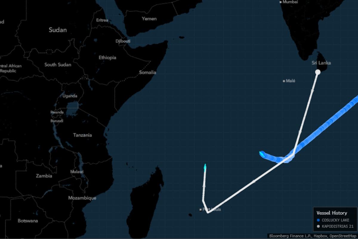 Oil Tankers Redirect to Middle East Ahead of Potential Hormuz Reopening