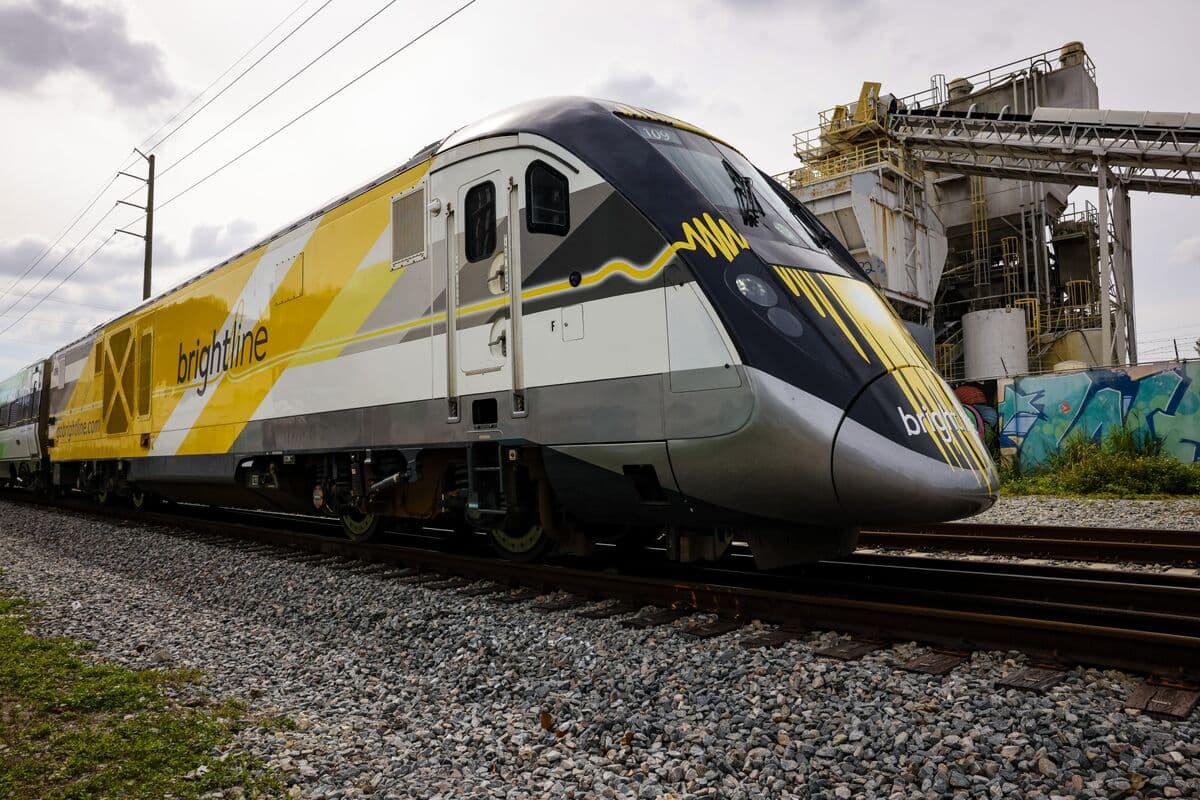 Brightline Bondholders Approve Two-Week Extension for Debt Payment