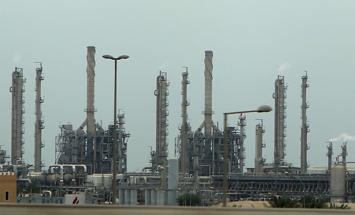 Kuwait Begins Crude Oil Sales to Asian Refiners Amid Ongoing Iran Conflict