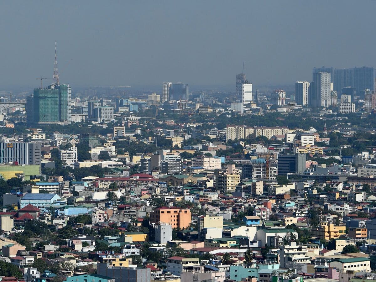 Philippine Outsourcing Group Lowers Revenue and Job Projections Due to AI