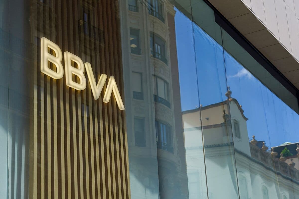 BBVA Completes $2 Billion Risk Transfer Linked to AI Lending Portfolio