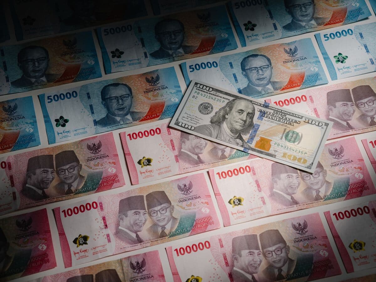Danantara Launches First Global Dollar Bond Sale Amid Investor Caution