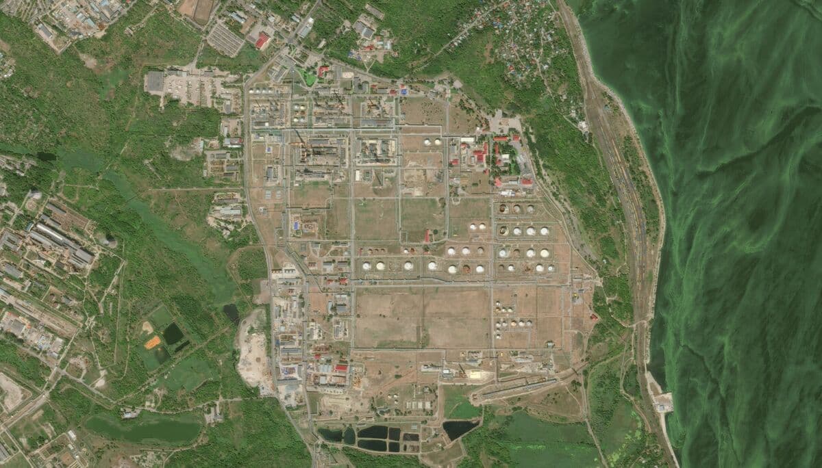 Ukraine Claims Attack on Saratov Oil Refinery in Southwestern Russia