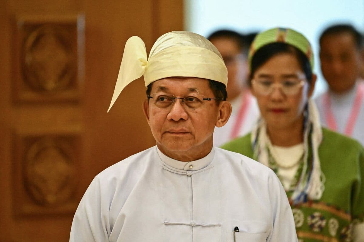 Modi Welcomes Myanmar's Min Aung Hlaing on His First Foreign Visit
