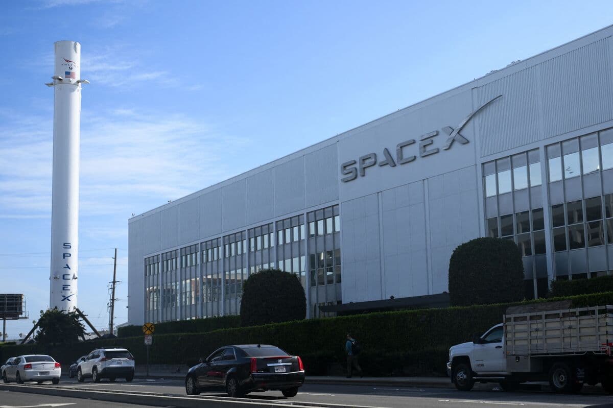 SpaceX Debt Declared 'Biggest Rising Star' in Credit by Marathon's Richards