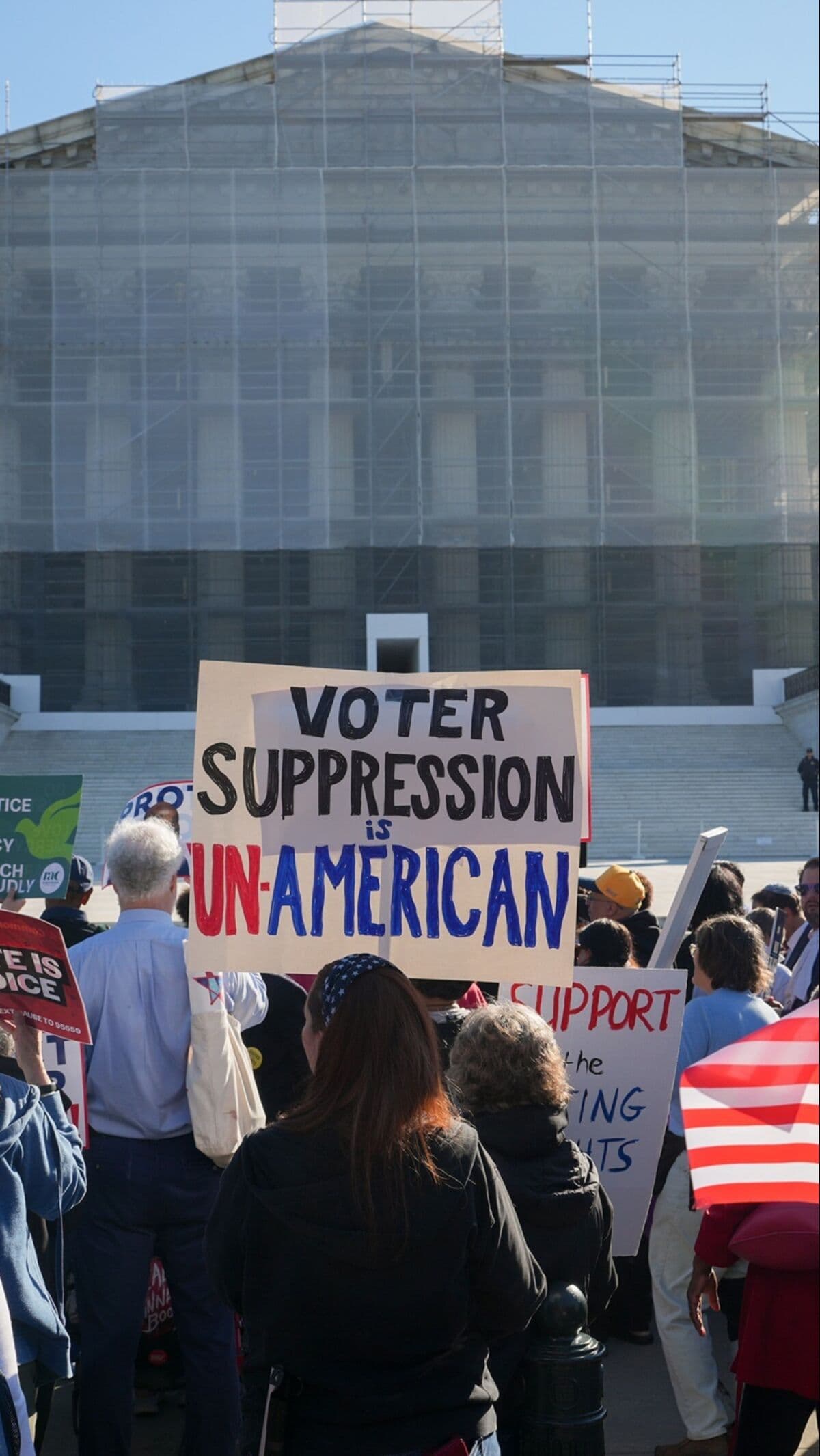 Examining the Economic Consequences of Gerrymandering in America