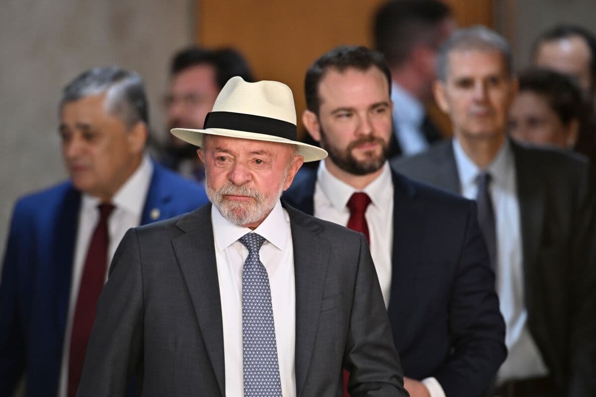 President Lula's Economic Stimulus Efforts Challenge Brazil's High Interest Rates